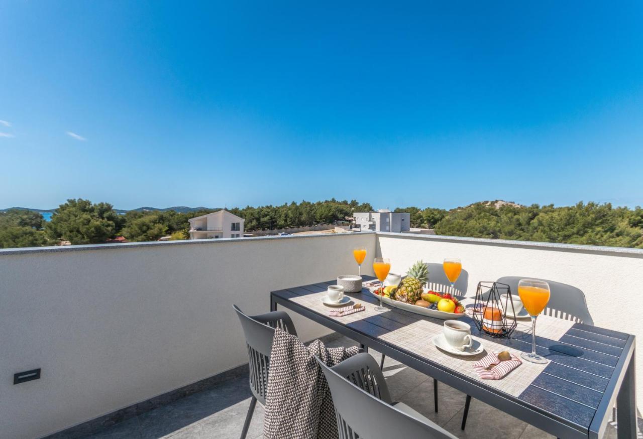 Marilu Luxury Apartments Drage Bagian luar foto