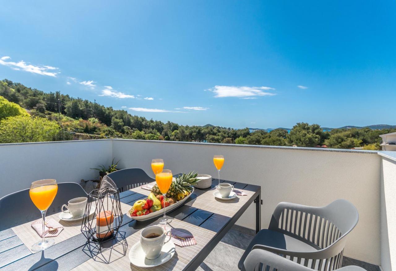 Marilu Luxury Apartments Drage Bagian luar foto